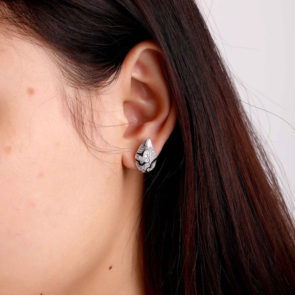 Aurora Anting Emas 18K - Flower Tattoo 001