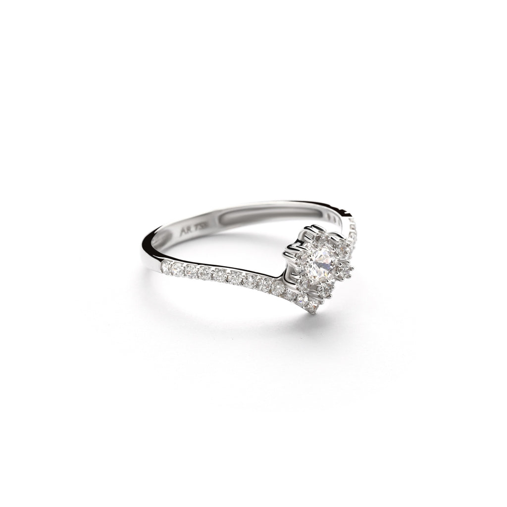 Aurora Cincin Emas 18K - Daisy 00005