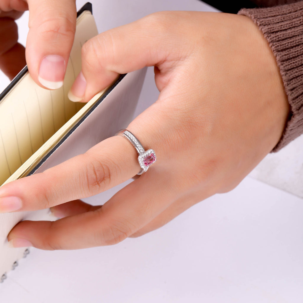 Aurora Cincin Emas 18K - Pinkish