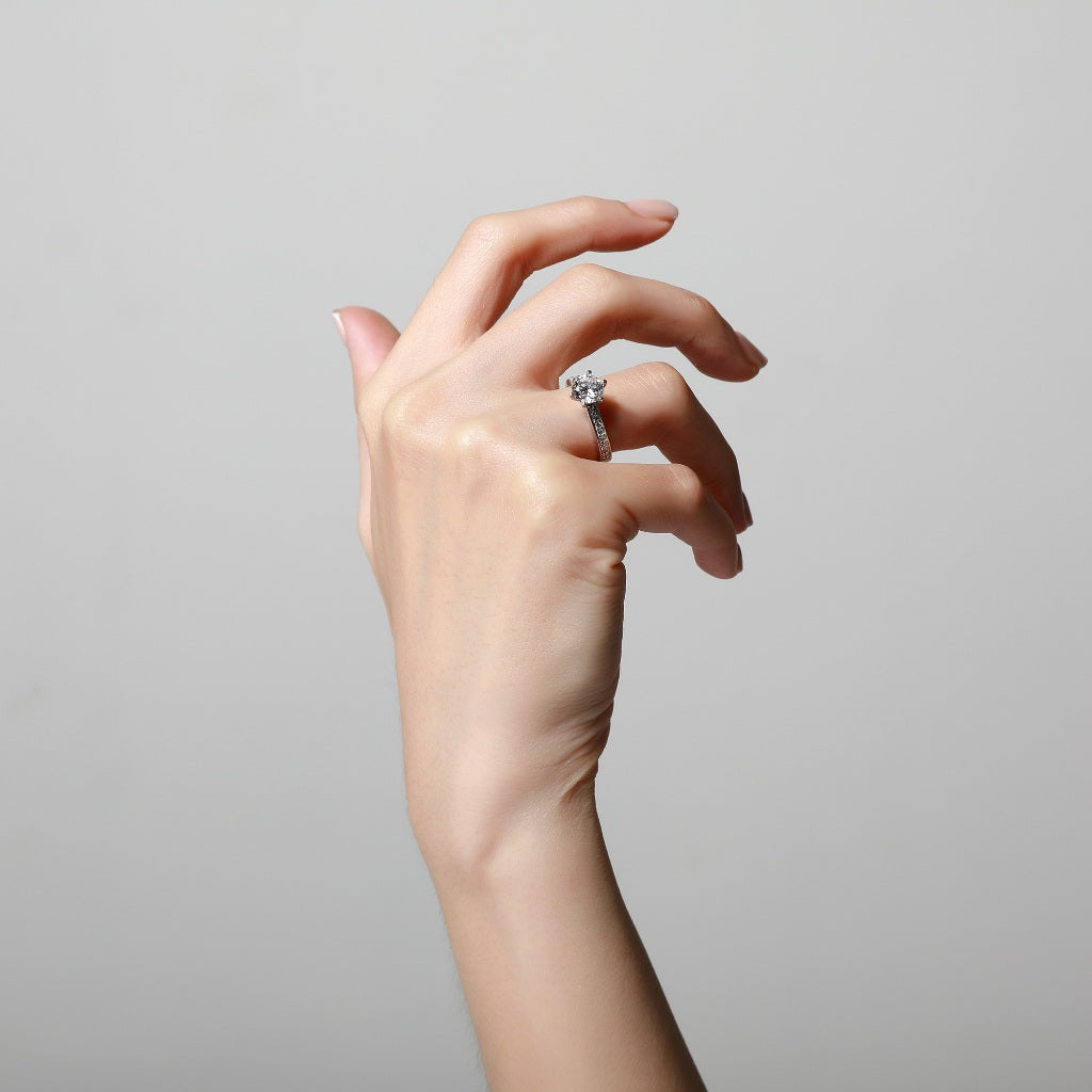 Aurora Cincin Emas 18K - Olivia 03