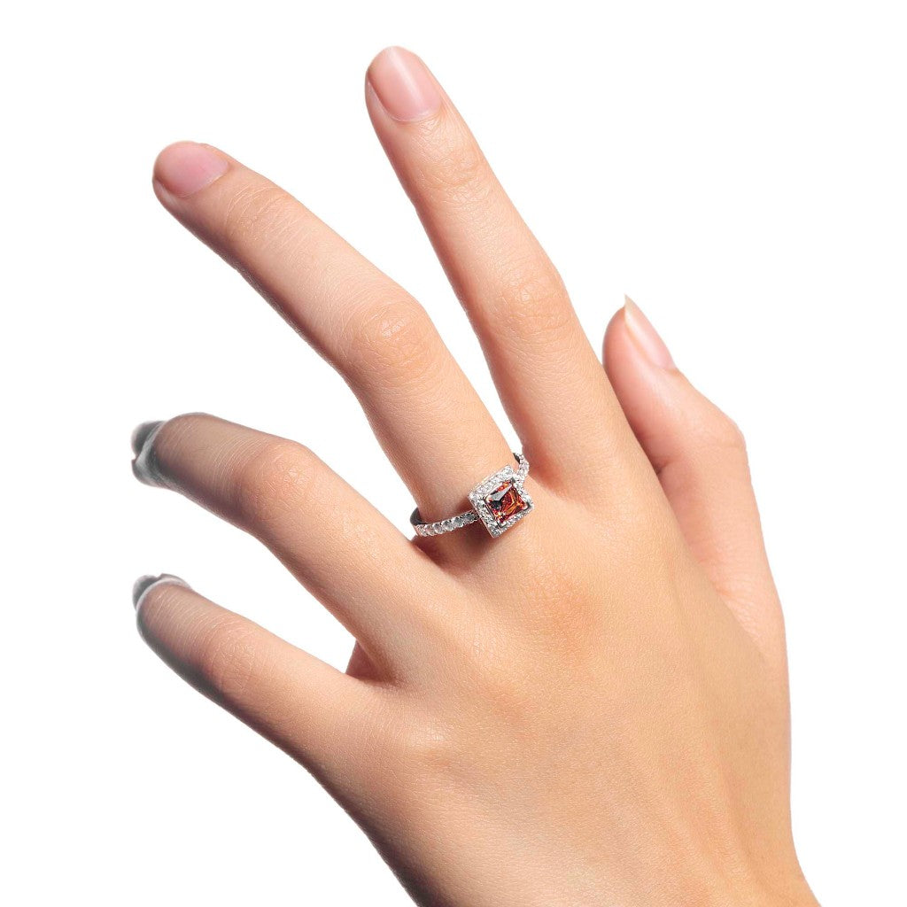 Aurora Gold - Cincin Emas 18K - Qara Ring - Moonlight Vibrant