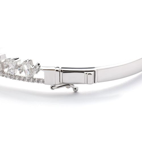 Load image 1 in gallery view. Aurora Gelang  Emas 18K - Deandra 0001