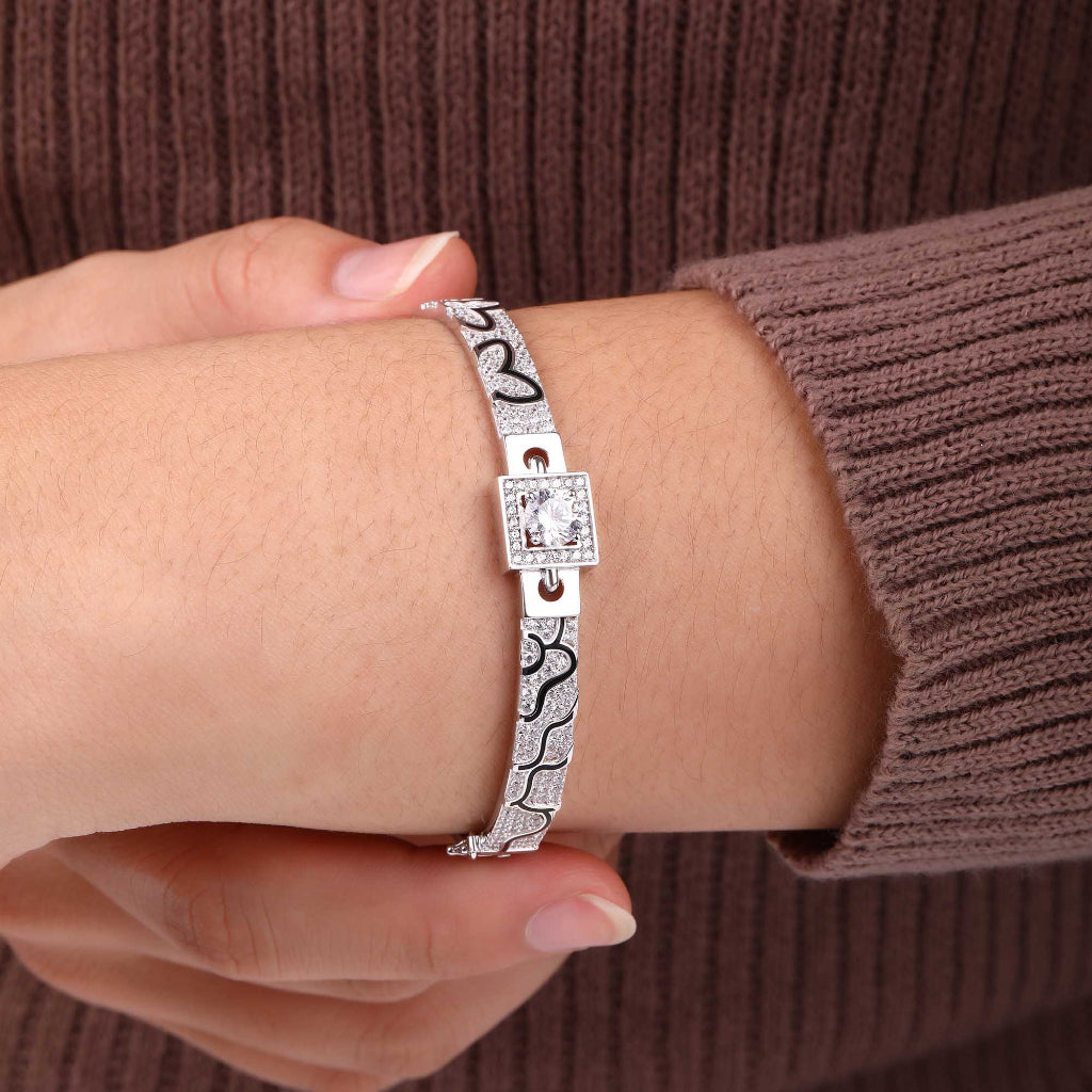 Aurora Gelang  Emas 18K - Flower Tattoo 0002