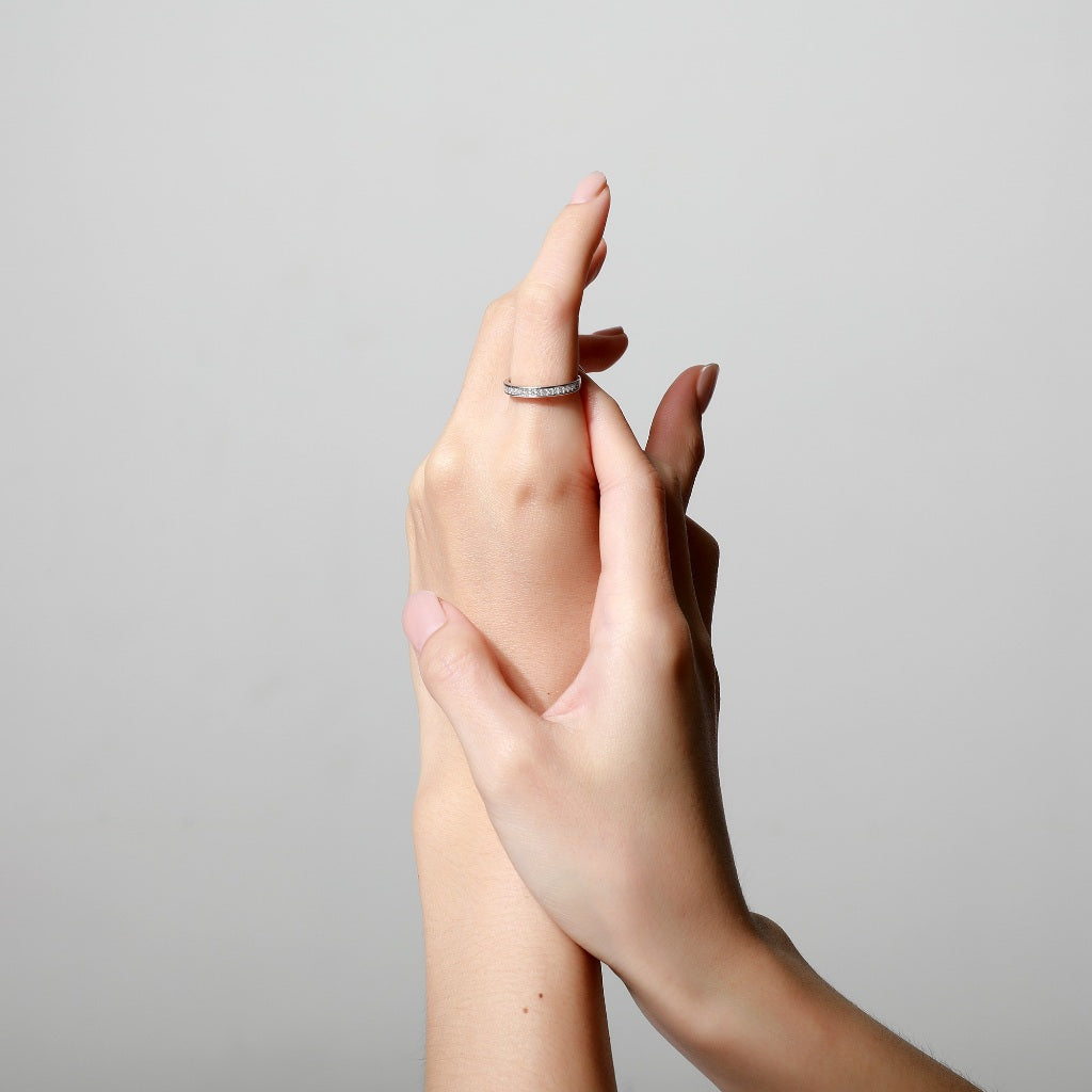 Aurora Cincin Emas 18K - Olivia 01